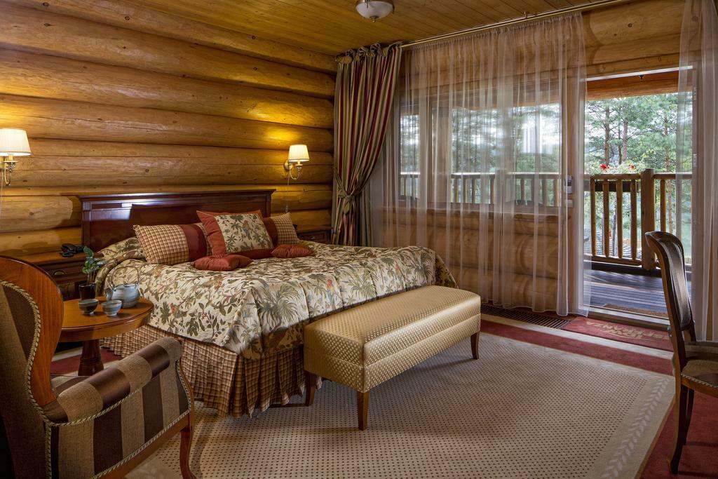 Esperanza Lake Resort Kozelkiskes الغرفة الصورة